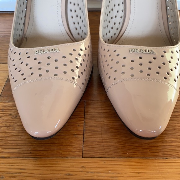 Prada Nude Patent Leather Pumps Dot holes Sz 9 - Picture 2 of 6